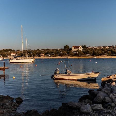 Mobile Home Whit Sea View Lavojesa Drage Dış mekan fotoğraf
