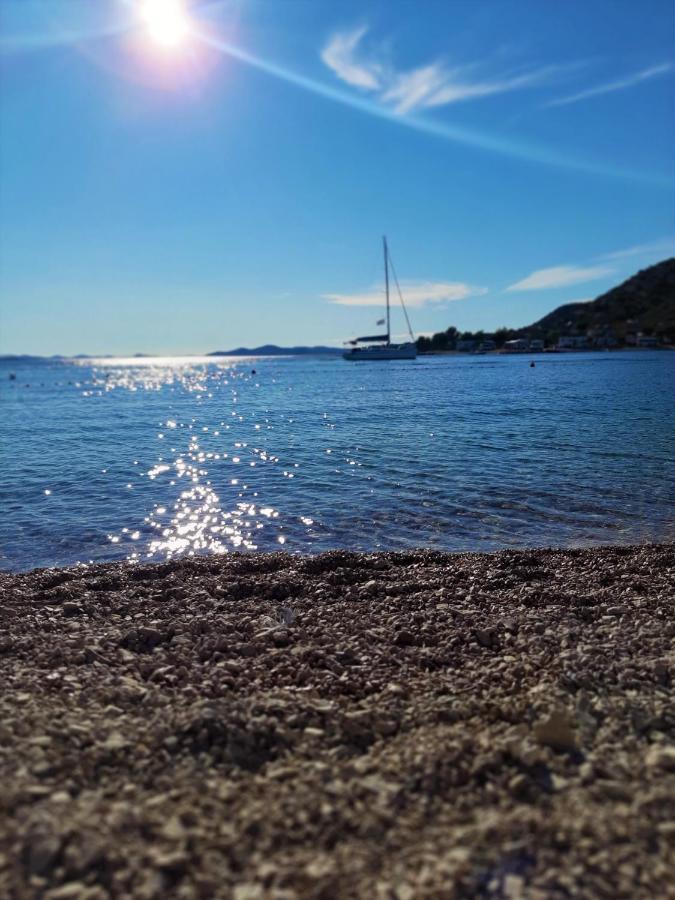 Mobile Home Whit Sea View Lavojesa Drage Dış mekan fotoğraf