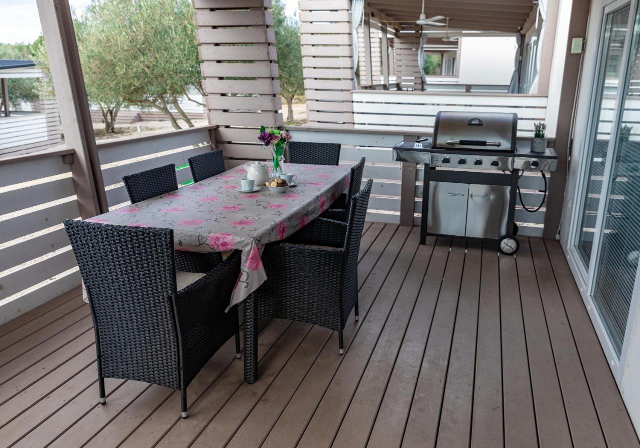 Mobile Home Whit Sea View Lavojesa Drage Dış mekan fotoğraf
