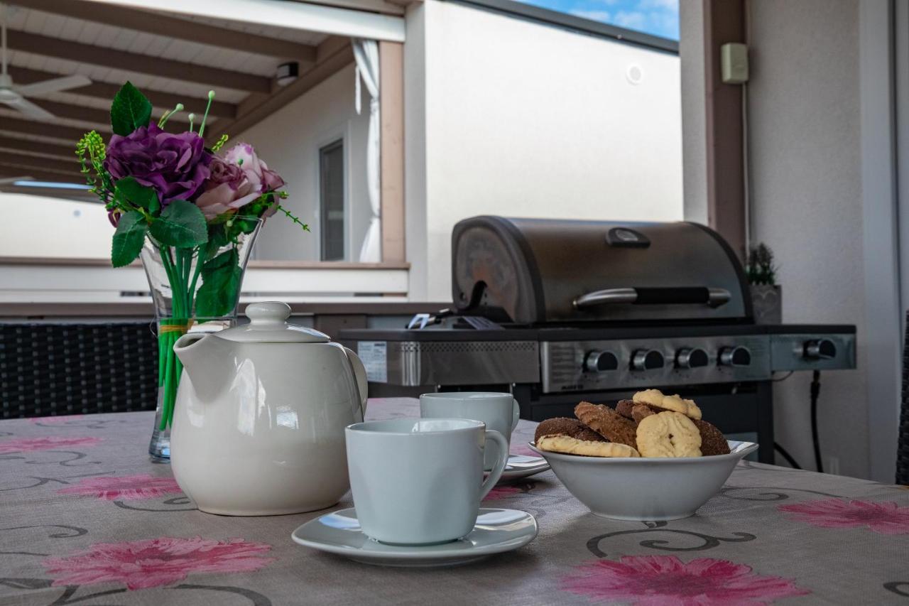 Mobile Home Whit Sea View Lavojesa Drage Dış mekan fotoğraf