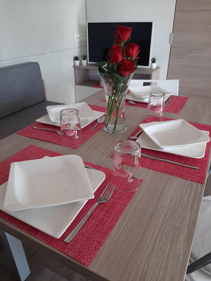 Mobile Home Whit Sea View Lavojesa Drage Dış mekan fotoğraf